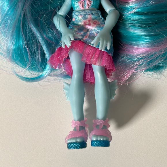 Magic Mixies Marena The Mermaid Pixling Doll (21C) - Picture 3 of 5